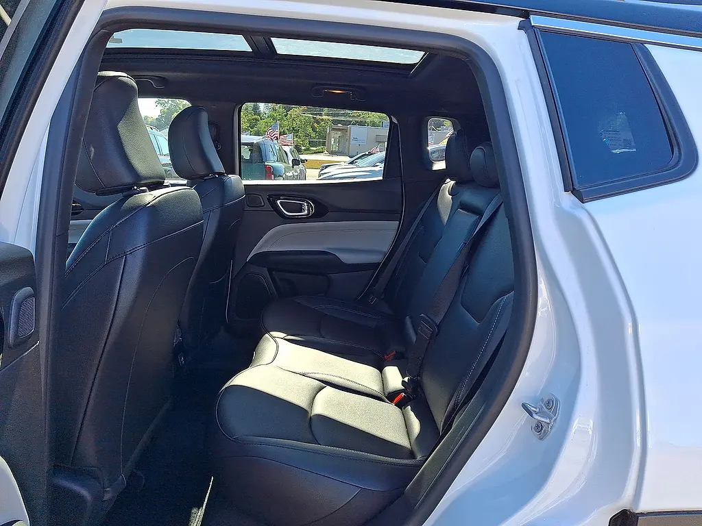 2025 Jeep Compass - $26,850