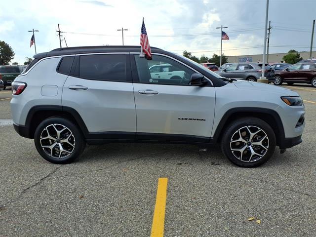 2025 Jeep Compass - $24,599