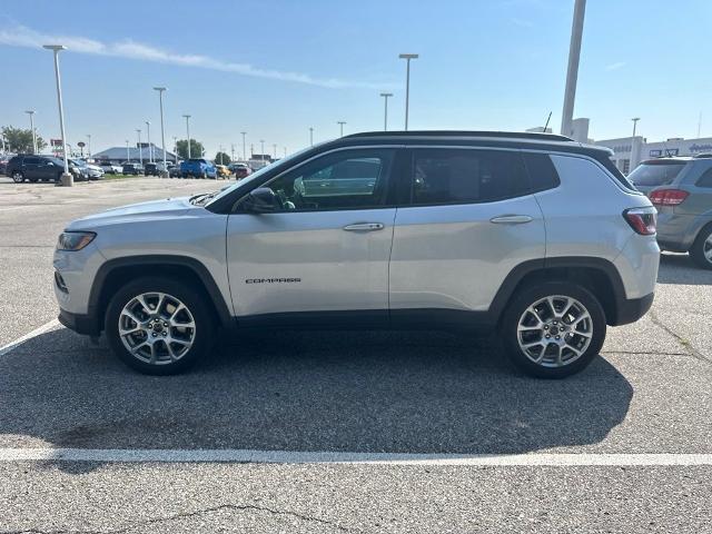 2025 Jeep Compass Limited — photo 1 of 24