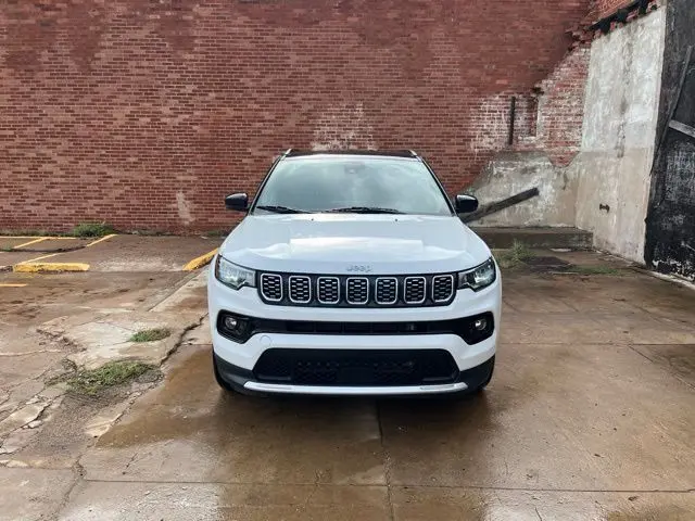 2025 Jeep Compass - $24,125