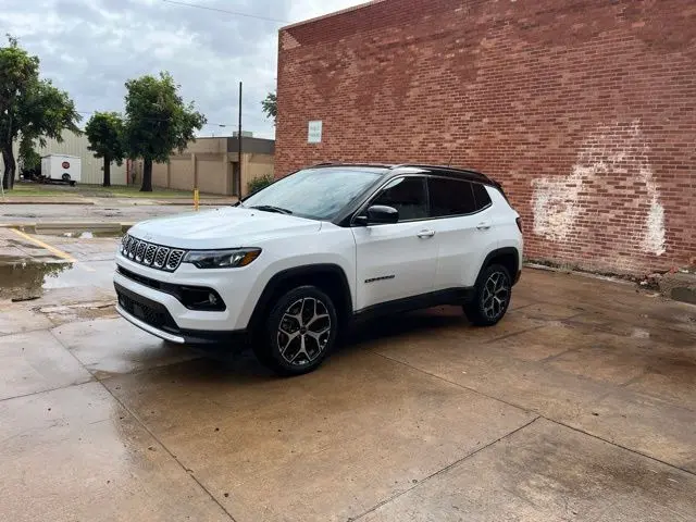 2025 Jeep Compass - $24,125