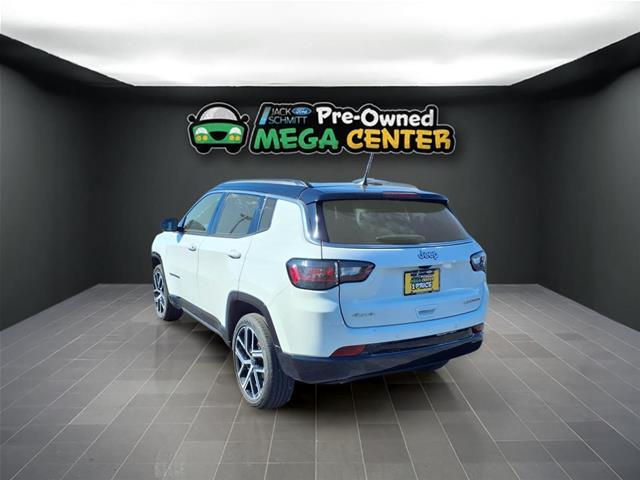 2025 Jeep Compass - $22,121