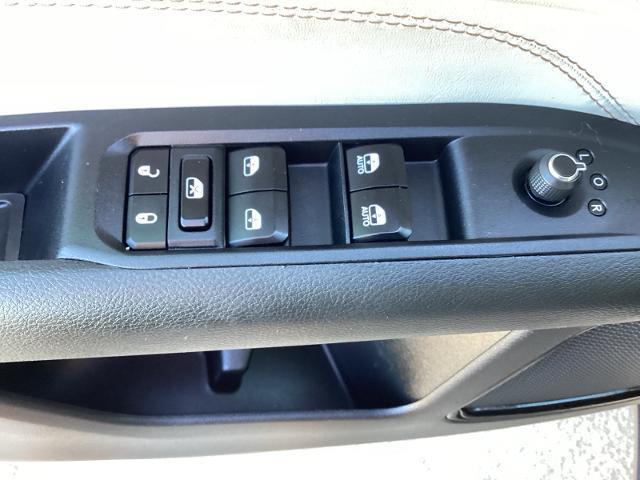 2024 Jeep Compass - $21,990