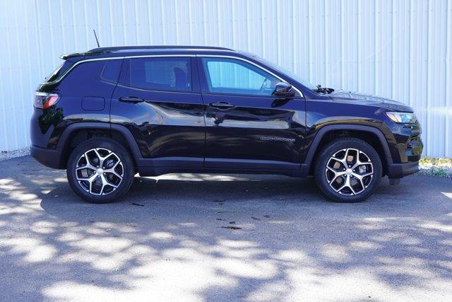 2024 Jeep Compass - $22,500