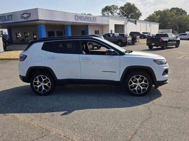 2024 Jeep Compass - $21,340
