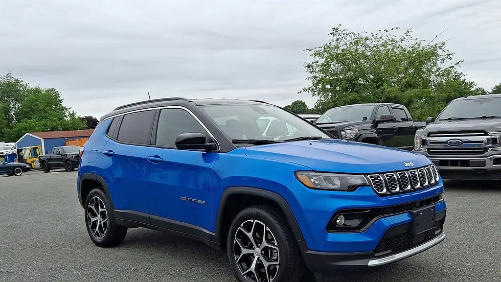 Preowned 2024 Jeep Compass Limited for Sale