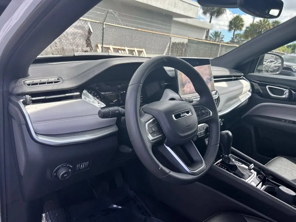 2025 Jeep Compass - $16,953