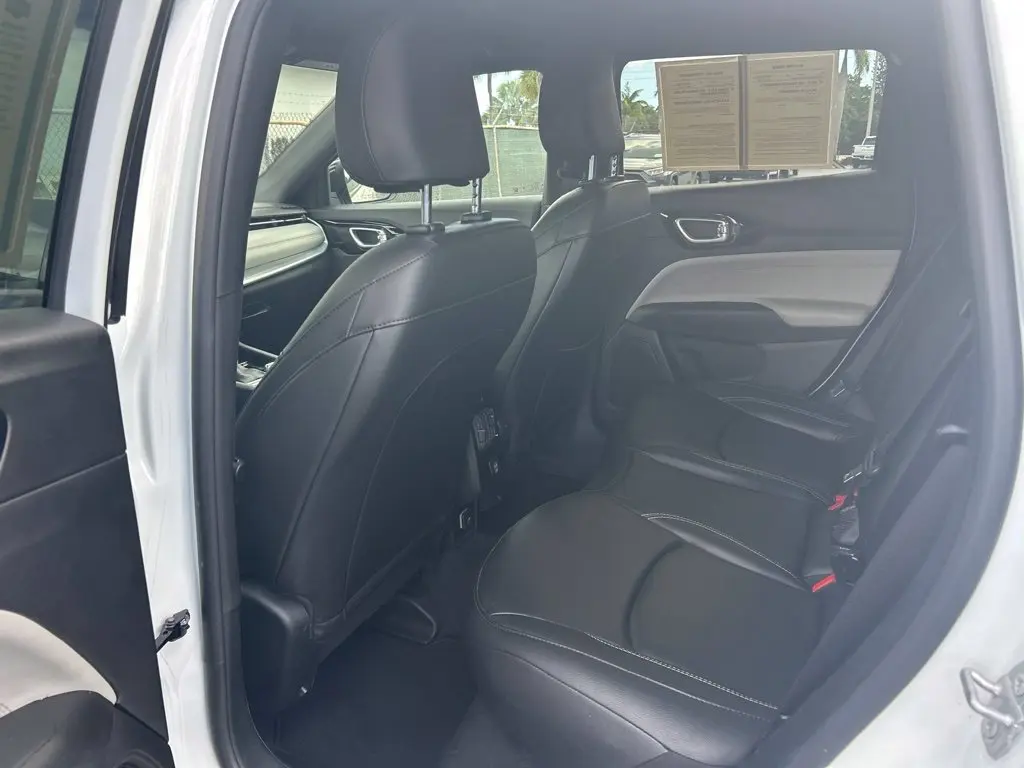 2025 Jeep Compass - $16,953