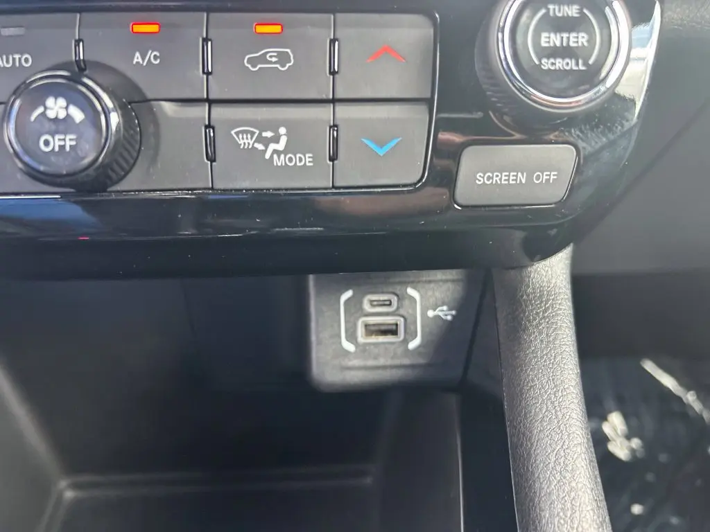 2025 Jeep Compass - $16,953