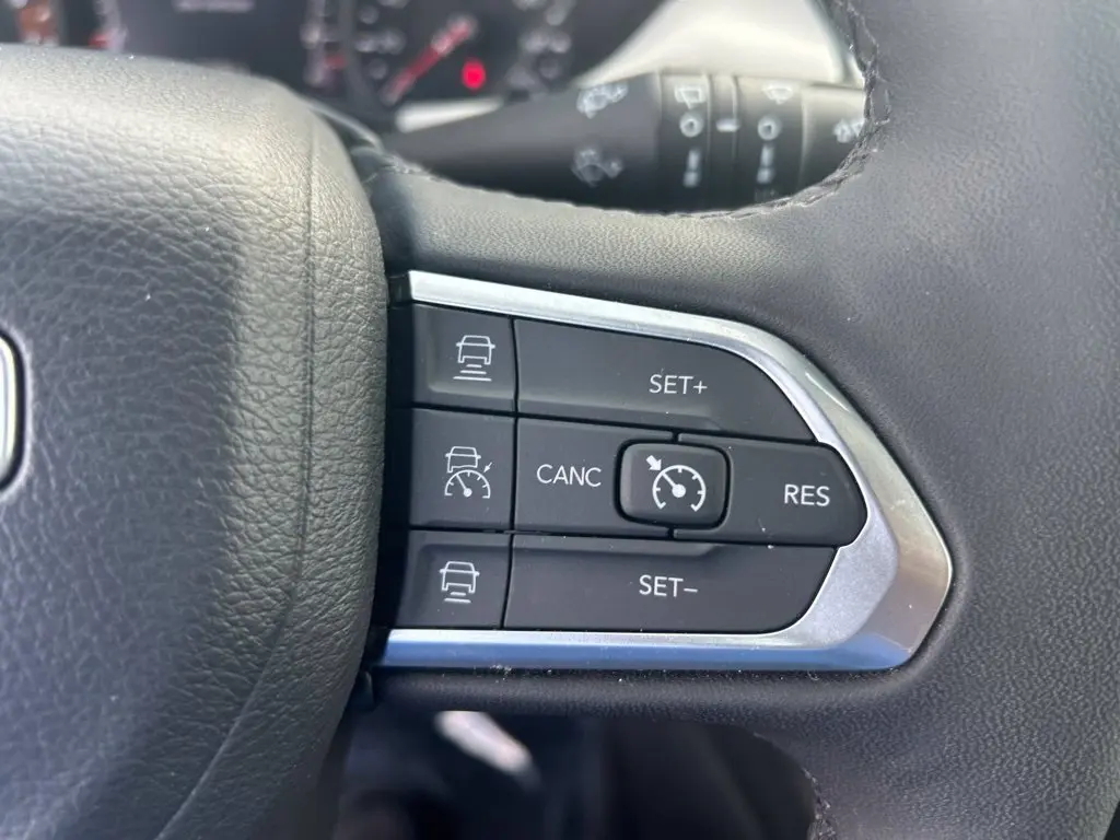 2025 Jeep Compass - $16,953