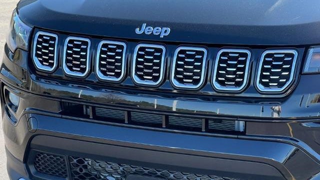 2024 Jeep Compass (Red) Edition