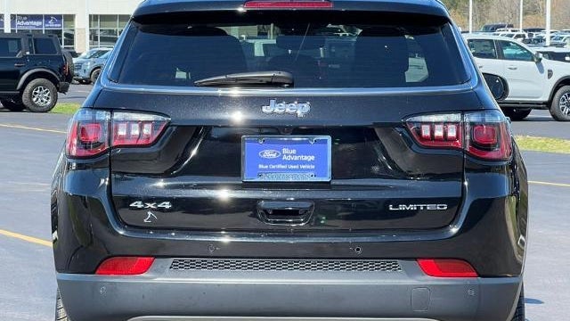 2024 Jeep Compass (Red) Edition