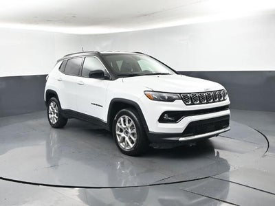 Photo of a 2025 Jeep Compass 4X4 Limited 4DR SUV for sale