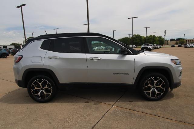 2025 Jeep Compass - $23,333