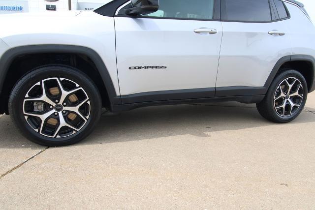 2025 Jeep Compass - $23,333