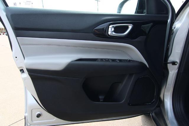 2025 Jeep Compass - $23,333