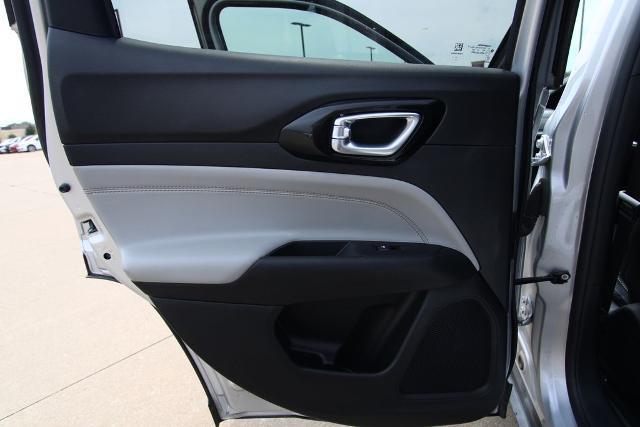 2025 Jeep Compass - $23,333