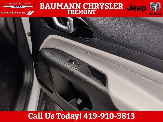 2023 Jeep Compass - $21,100