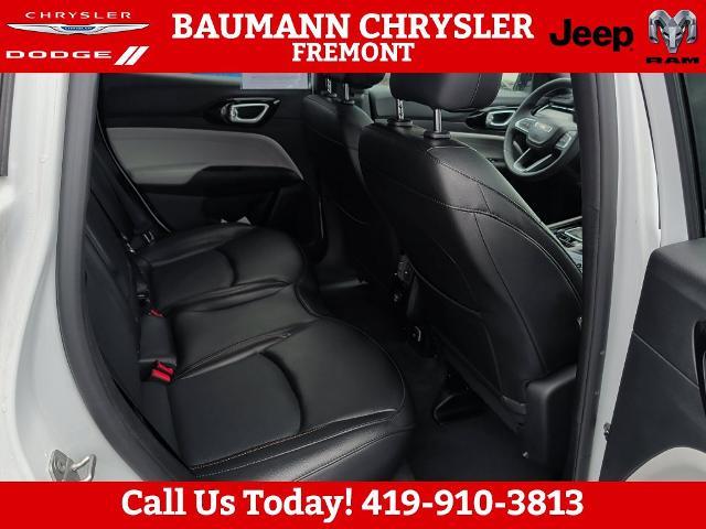 2023 Jeep Compass - $21,100