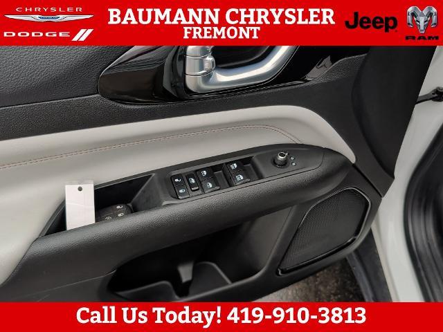 2023 Jeep Compass - $21,100
