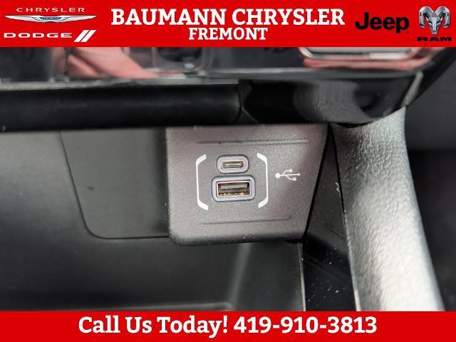 2023 Jeep Compass - $21,100