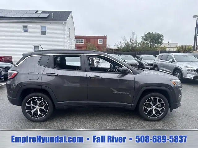 2024 Jeep Compass - $18,590