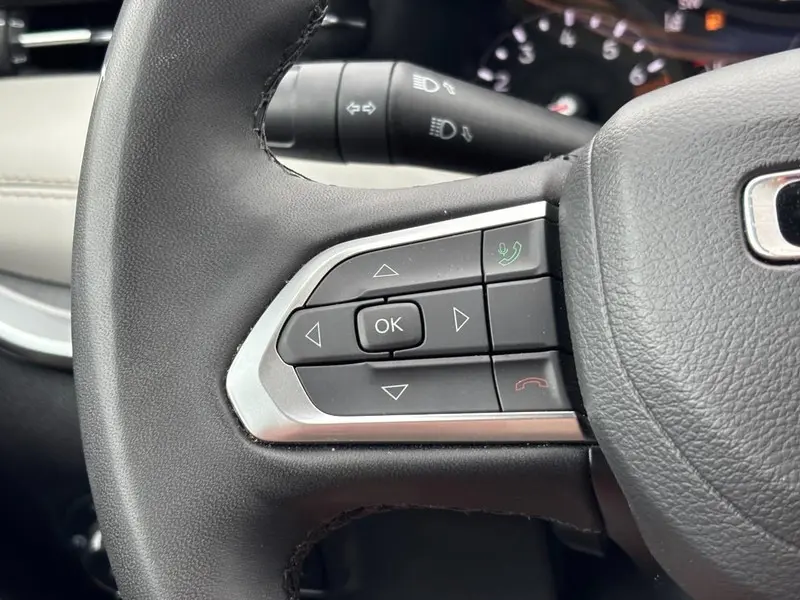 2025 Jeep Compass - $25,995