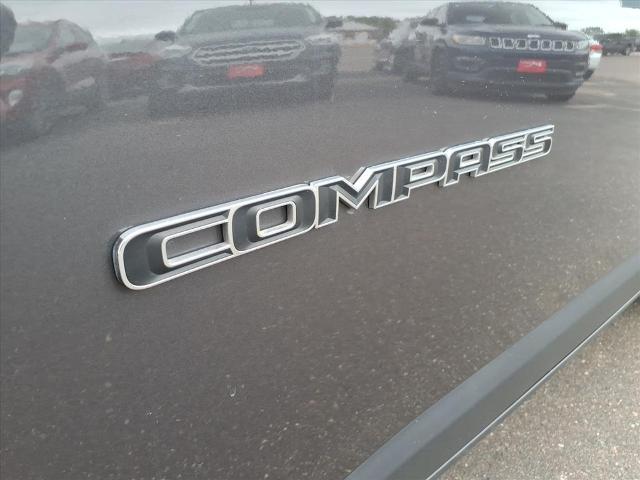 2024 Jeep Compass - $27,300
