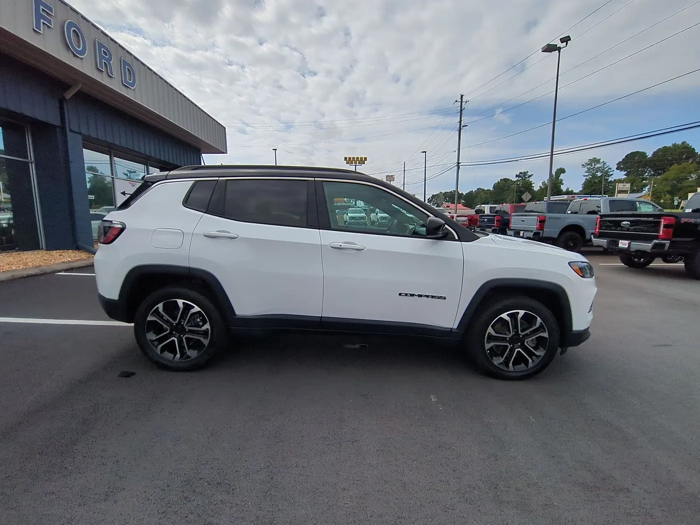 2024 Jeep Compass - $20,817