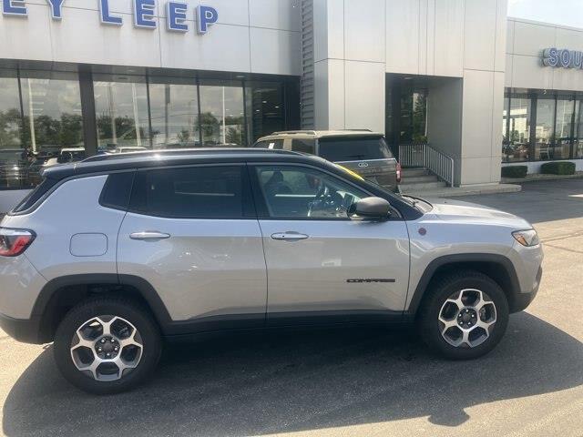 2022 Jeep Compass - $12,846