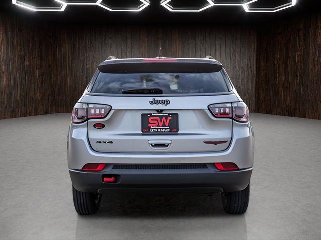 2022 Jeep Compass - $22,813