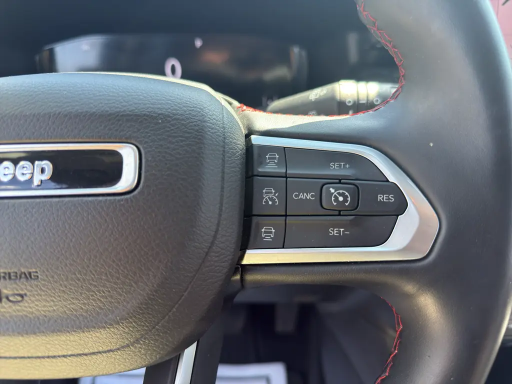 2022 Jeep Compass - $24,750