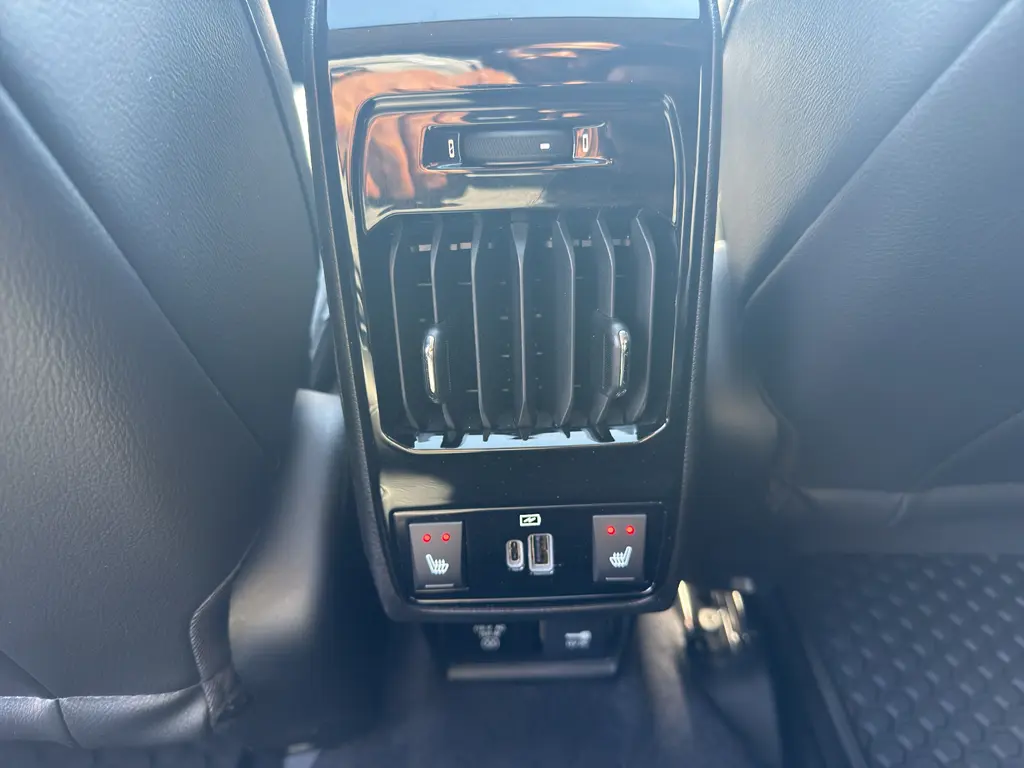 2022 Jeep Compass - $24,750