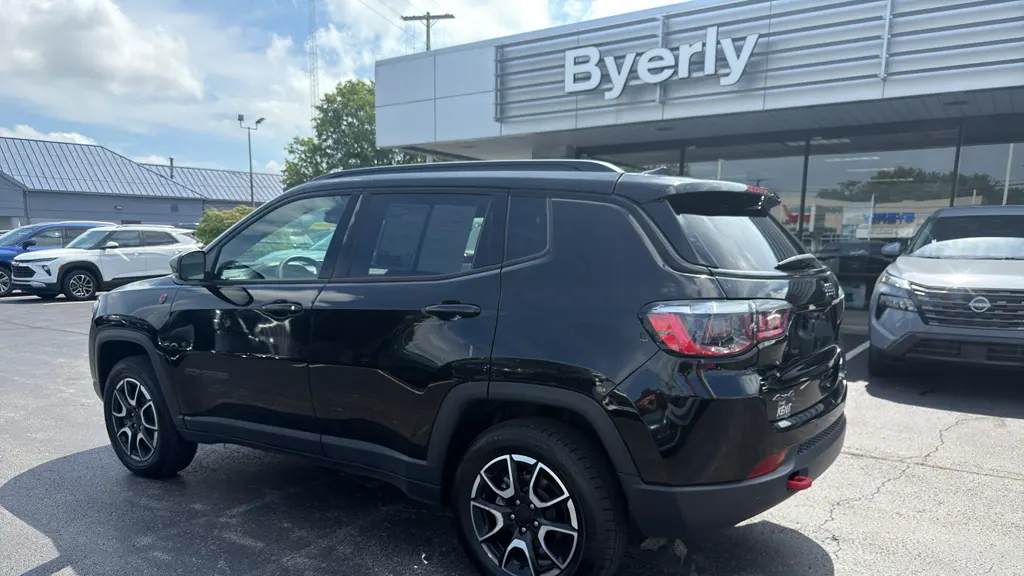 2024 Jeep Compass Trailhawk