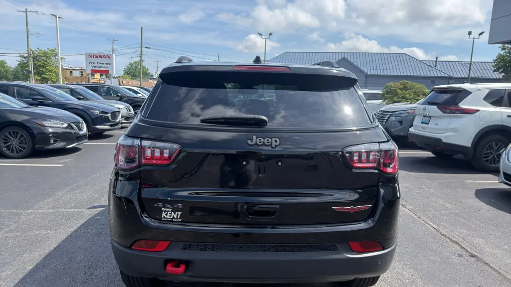 2024 Jeep Compass Trailhawk