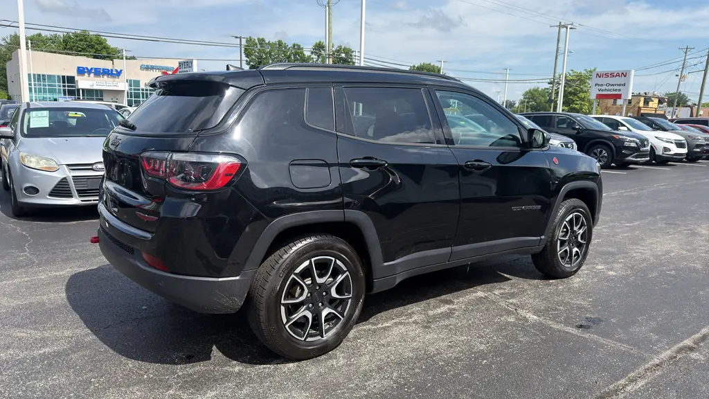 2024 Jeep Compass Trailhawk