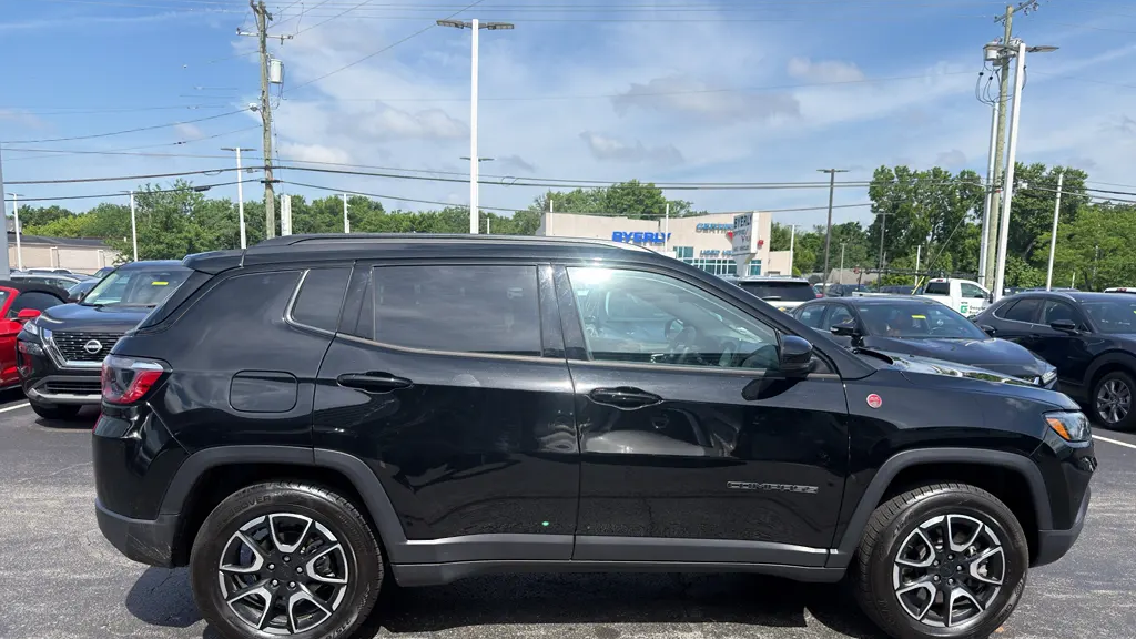 2024 Jeep Compass Trailhawk