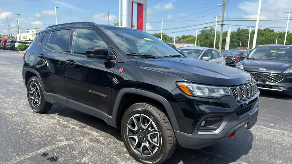 2024 Jeep Compass Trailhawk