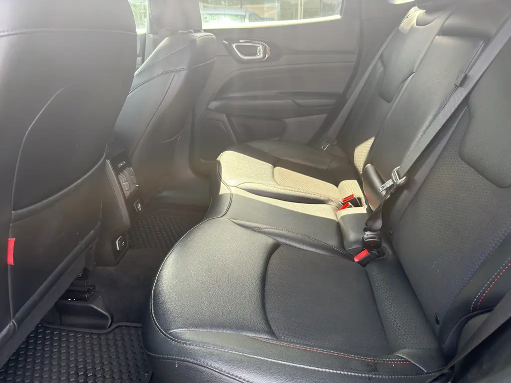 2024 Jeep Compass - $22,995