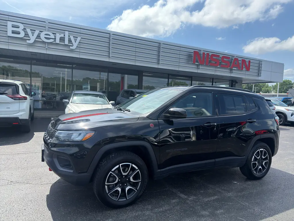 2024 Jeep Compass - $21,995