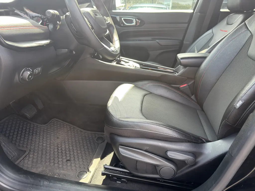 2024 Jeep Compass - $21,995