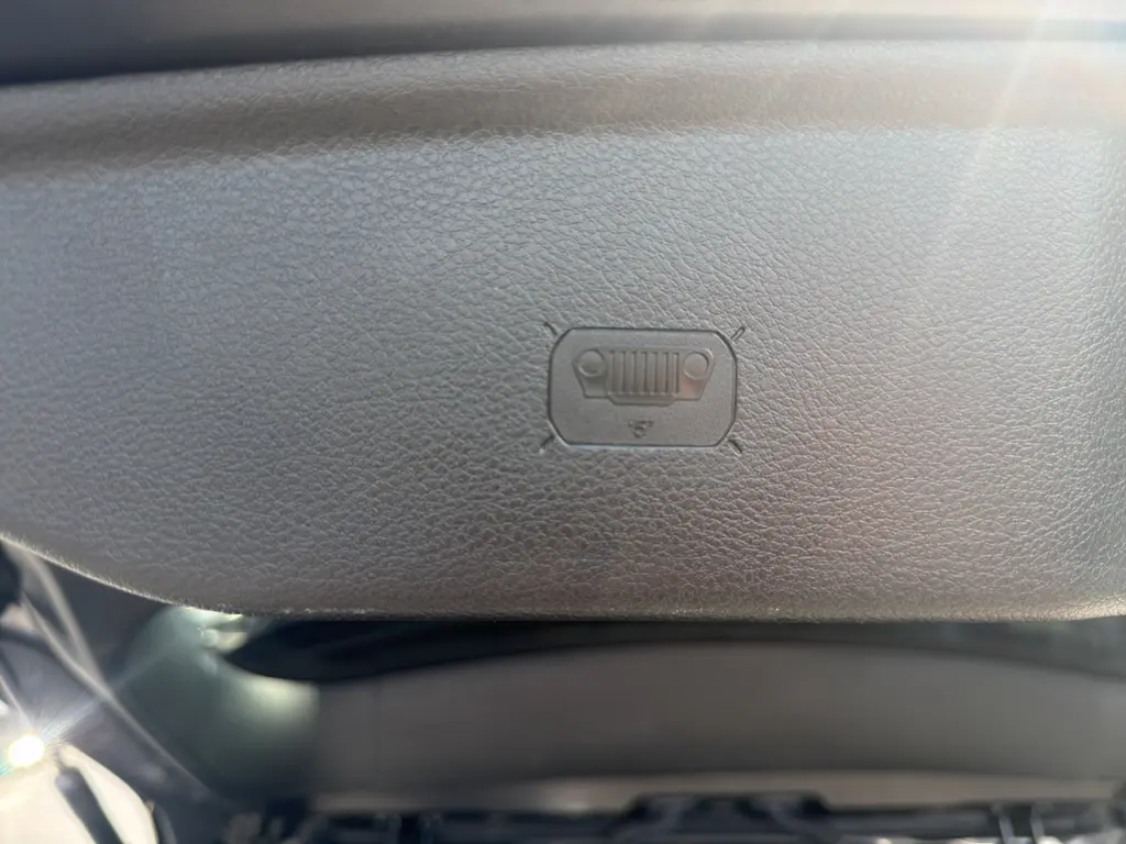 2024 Jeep Compass - $21,995