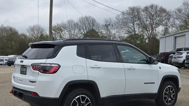 2025 Jeep Compass Trailhawk