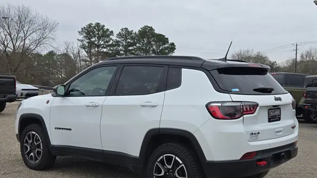 2025 Jeep Compass Trailhawk