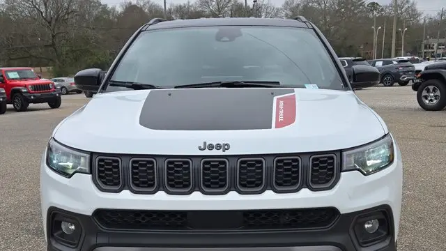 2025 Jeep Compass Trailhawk