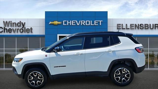 2025 Jeep Compass Trailhawk