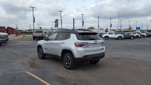 2025 Jeep Compass Trailhawk