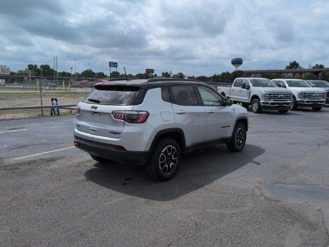 2025 Jeep Compass - $24,324