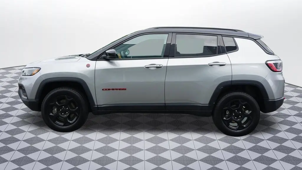 2023 Jeep Compass Trailhawk
