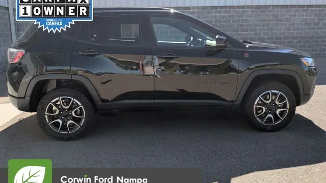 2024 Jeep Compass Trailhawk